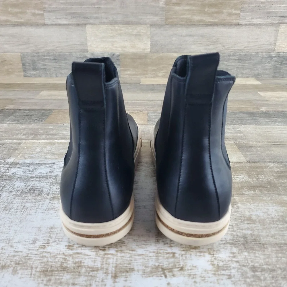 Birkenstock Bend Chelsea Boots Mens 9 / Womens 11 Black Comfort Natural Leather